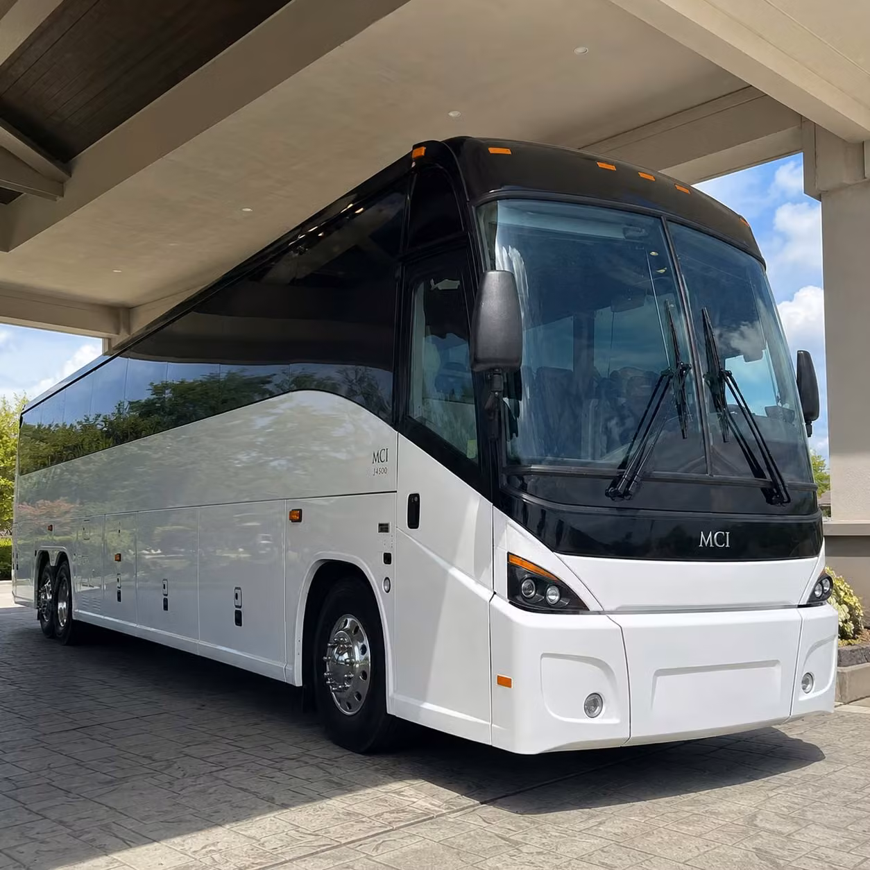 find the right shuttle for university of arizona and research campus teams